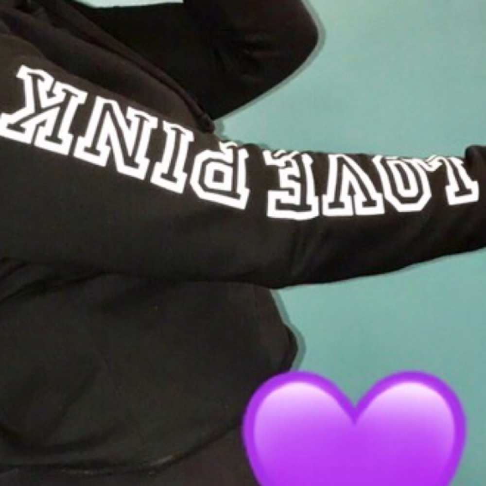 Cropped Love pink hoodie 💕🤗😍